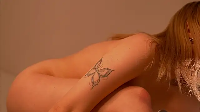 april blush online show from February 26, 2025, 3:21 pm