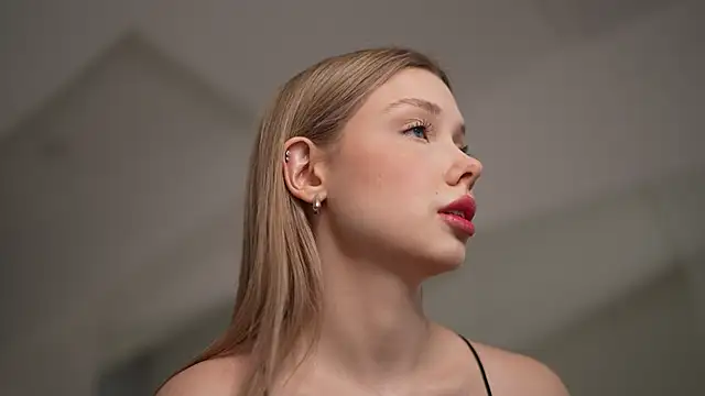 april blush online show from February 13, 2025, 3:24 pm