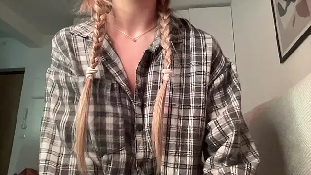 april blush online show from September 9, 2025, 3:32 pm