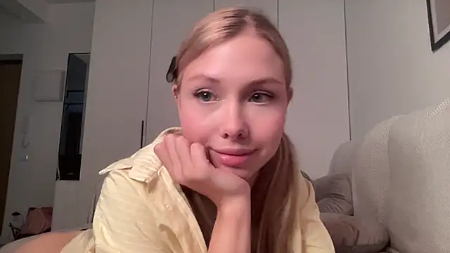 april blush online show from September 13, 2025, 3:56 pm