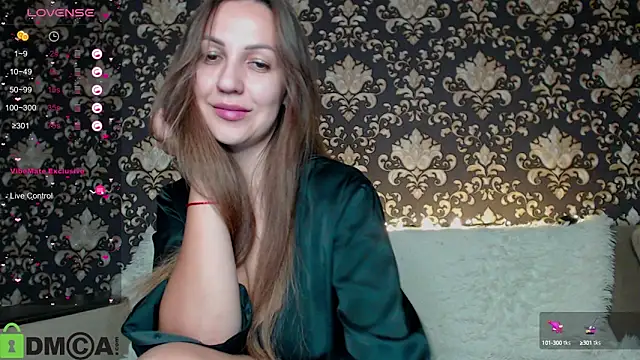 Snapshot of Estel_Loewe chatting on September 30, 2025, 1:39 pm Estel Loewe online show from September 30, 2025, 1:39 pm