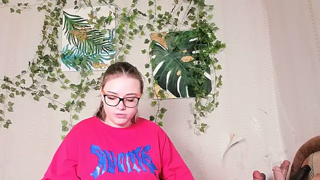 Snapshot of Seductive_She_Wolf chatting on November 11, 2025, 5:41 pm Seductive She Wolf online show from November 11, 2025, 5:41 pm