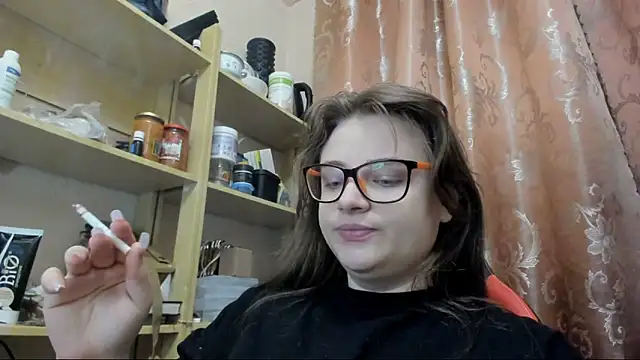 Snapshot of Seductive_She_Wolf chatting on April 30, 2026, 7:21 pm Seductive She Wolf online show from April 30, 2026, 7:21 pm