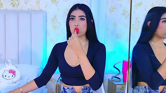 Snapshot of Mia-Monroe chatting on November 6, 2025, 7:40 pm Mia-Monroe online show from November 6, 2025, 7:40 pm