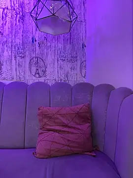 Snapshot of AbyThompson chatting on December 15, 2025, 3:29 pm AbyThompson online show from December 15, 2025, 3:29 pm