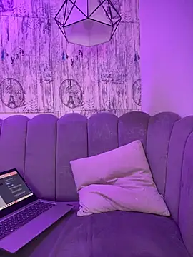 Snapshot of AbyThompson chatting on September 27, 2025, 12:55 pm AbyThompson online show from September 27, 2025, 12:55 pm