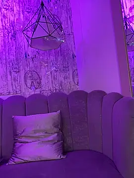 Snapshot of AbyThompson chatting on November 10, 2025, 3:06 pm AbyThompson online show from November 10, 2025, 3:06 pm