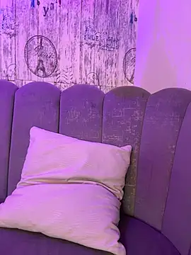 AbyThompson online show from March 25, 2026, 8:03 am