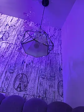 Snapshot of AbyThompson chatting on December 15, 2025, 2:17 am AbyThompson online show from December 15, 2025, 2:17 am