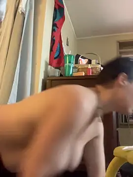 KatieBARBiE98 online show from October 30, 2025, 7:11 pm