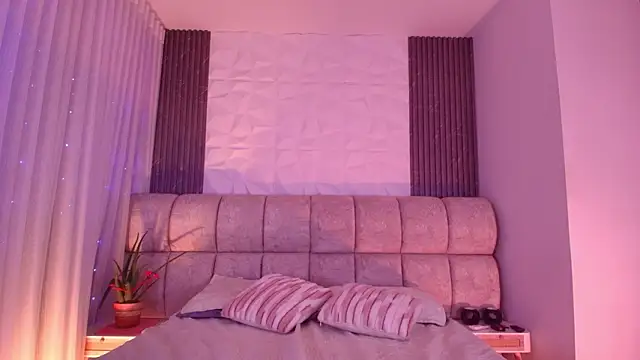 Godess Scarlett77 online show from March 3, 2026, 3:13 am