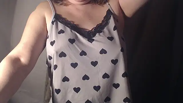 Snapshot of 1BECHA1 chatting on December 22, 2025, 2:22 am 1BECHA1 online show from December 22, 2025, 2:22 am