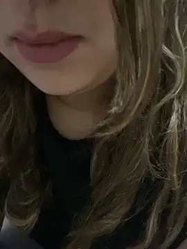 Snapshot of yassminsexy22 chatting on February 2, 2026, 1:21 pm yassminsexy22 online show from February 2, 2026, 1:21 pm