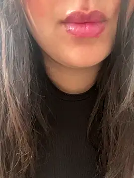 Snapshot of yassminsexy22 chatting on September 25, 2025, 9:37 am yassminsexy22 online show from September 25, 2025, 9:37 am