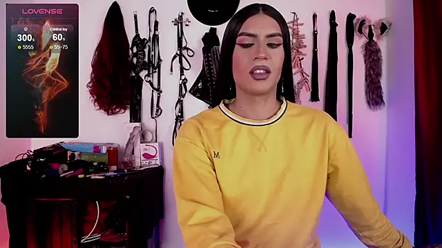 akinoro  online show from March 11, 2025, 9:48 pm