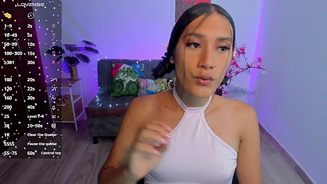 Snapshot of CamilaHarperr_ chatting on June 2, 2026, 2:11 am CamilaHarperr online show from June 2, 2026, 2:11 am