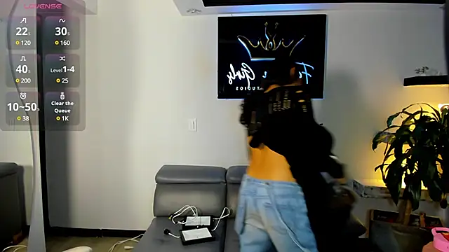 Snapshot of CamilaHarperr_ chatting on March 4, 2025, 3:44 am CamilaHarperr online show from March 4, 2025, 3:44 am