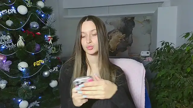 Snapshot of Submissive_love chatting on January 10, 2026, 6:58 pm Submissive love online show from January 10, 2026, 6:58 pm