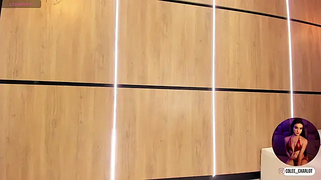 Snapshot of charlotte_colee chatting on November 26, 2025, 11:43 am charlotte colee online show from November 26, 2025, 11:43 am