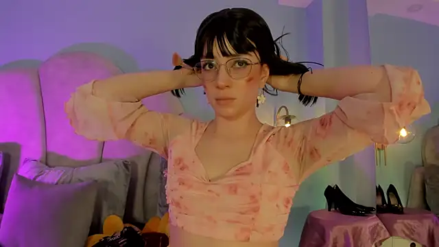 Snapshot of sweeet_peach chatting on September 26, 2025, 10:27 pm sweeet peach online show from September 26, 2025, 10:27 pm