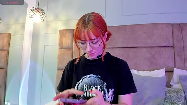 Snapshot of sweeet_peach chatting on March 9, 2025, 9:03 pm sweeet peach online show from March 9, 2025, 9:03 pm