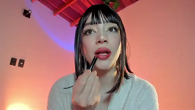 Snapshot of sweeet_peach chatting on November 19, 2025, 4:23 am sweeet peach online show from November 19, 2025, 4:23 am