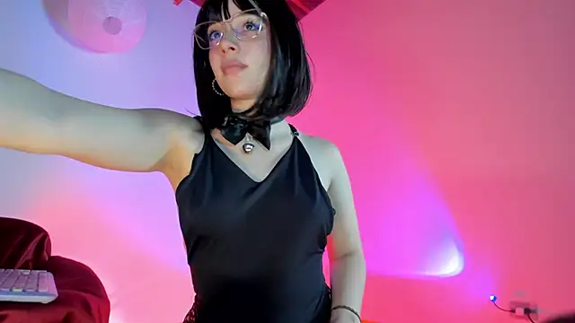 Snapshot of sweeet_peach chatting on February 20, 2026, 6:26 am sweeet peach online show from February 20, 2026, 6:26 am