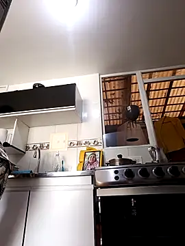 Snapshot of Bonny_Klote chatting on December 14, 2025, 2:11 pm Bonny Klote online show from December 14, 2025, 2:11 pm