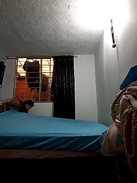 Snapshot of Bonny_Klote chatting on December 2, 2025, 5:47 pm Bonny Klote online show from December 2, 2025, 5:47 pm