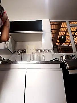 Snapshot of Bonny_Klote chatting on November 27, 2025, 2:50 pm Bonny Klote online show from November 27, 2025, 2:50 pm