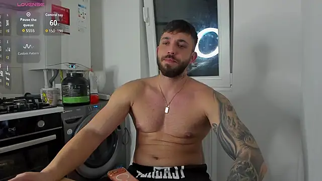 Snapshot of LoveIsBlind_ chatting on April 6, 2026, 7:04 pm LoveIsBlind online show from April 6, 2026, 7:04 pm