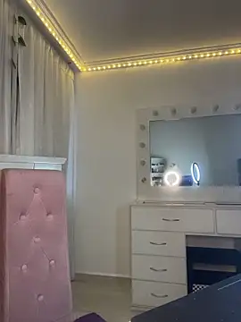 Snapshot of lina_pink chatting on March 3, 2026, 10:17 pm lina pink online show from March 3, 2026, 10:17 pm