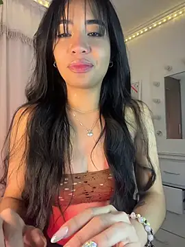 lina pink online show from April 7, 2026, 4:58 am