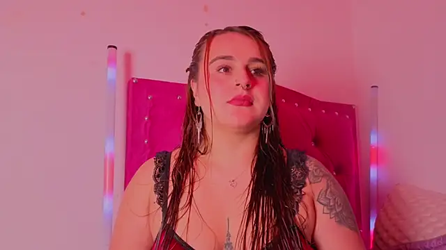 evy orange1 online show from November 25, 2025, 1:06 am