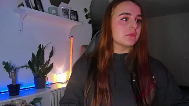 evy orange1 online show from February 19, 2026, 3:36 am