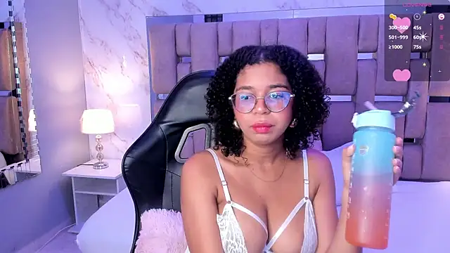 MilaHall  online show from March 23, 2025, 3:54 am