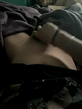 josle24 online show from September 28, 2025, 4:25 pm