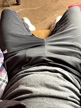 josle24 online show from September 16, 2025, 3:35 pm