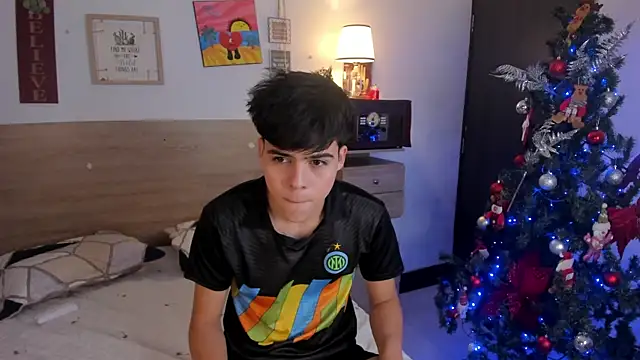 justinbiler online show from December 17, 2025, 12:43 pm