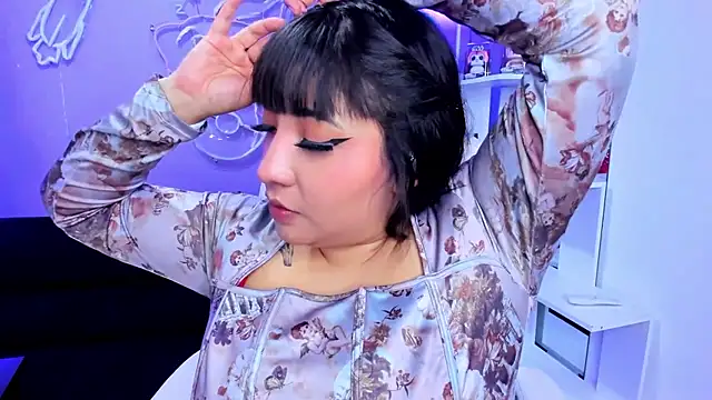 Emma monserrat online show from April 20, 2026, 11:13 am