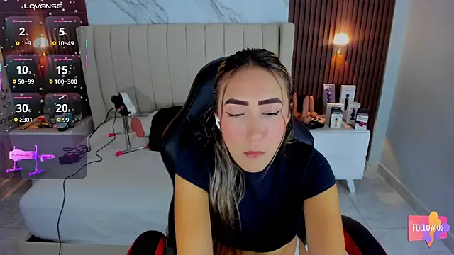 CAMILAGRAY online show from March 13, 2026, 12:21 pm