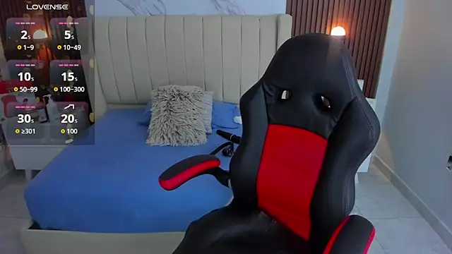 CAMILAGRAY online show from October 20, 2025, 1:00 pm