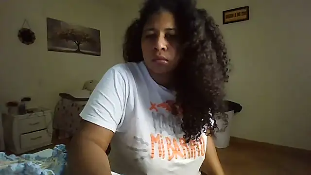 Ivon-09 online show from June 25, 2026, 12:32 pm
