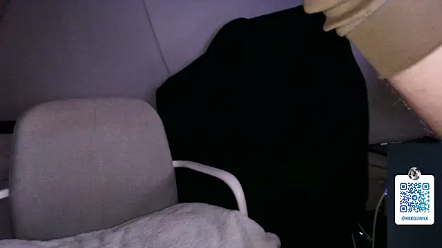 Snapshot of mr-k-quinn-x chatting on December 16, 2024, 11:39 pm mr-k-quinn-x online show from December 16, 2024, 11:39 pm