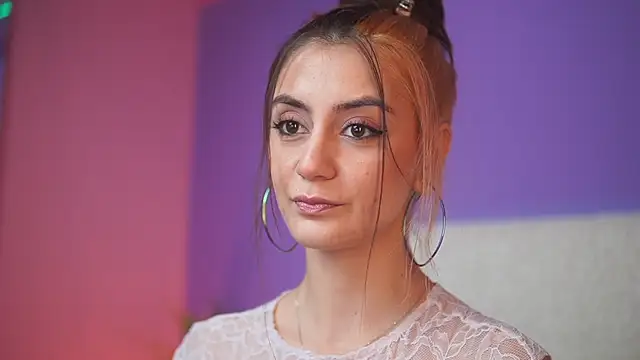 Snapshot of SabrinaHope chatting on November 10, 2025, 9:42 pm SabrinaHope online show from November 10, 2025, 9:42 pm