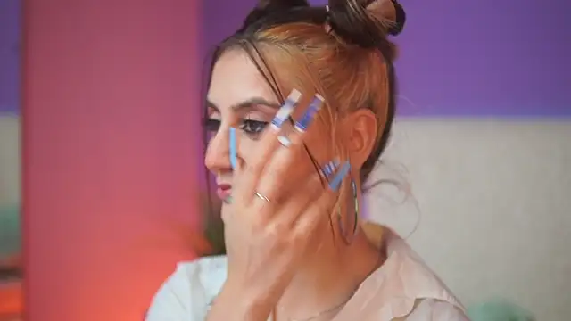 Snapshot of SabrinaHope chatting on November 17, 2025, 7:29 pm SabrinaHope online show from November 17, 2025, 7:29 pm