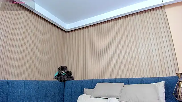 kathecute   online show from March 29, 2026, 1:40 am