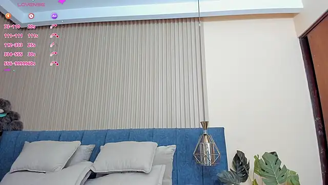 kathecute   online show from March 12, 2026, 1:44 am