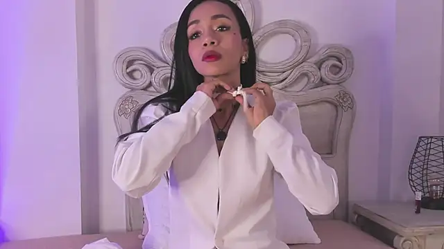 Snapshot of SamanthaFerrer__ chatting on December 4, 2025, 7:57 pm SamanthaFerrer online show from December 4, 2025, 7:57 pm