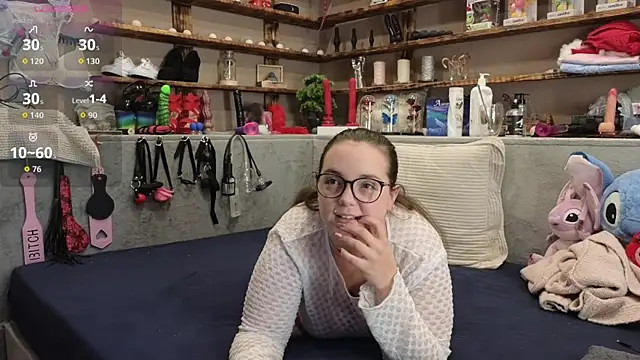 Snapshot of Kimberly-Caprice chatting on October 19, 2025, 6:05 am Kimberly-Caprice online show from October 19, 2025, 6:05 am
